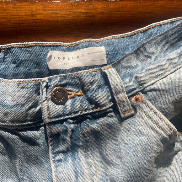Topshop Distressed Jean Short with Side-Rip Detail - Picture 4 of 4